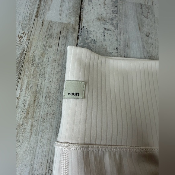 Vuori Rib Legging - Picture 2 of 11